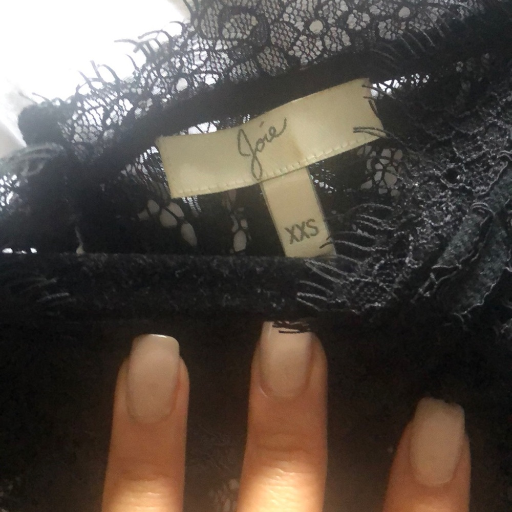 Lace top - Picture 2 of 2